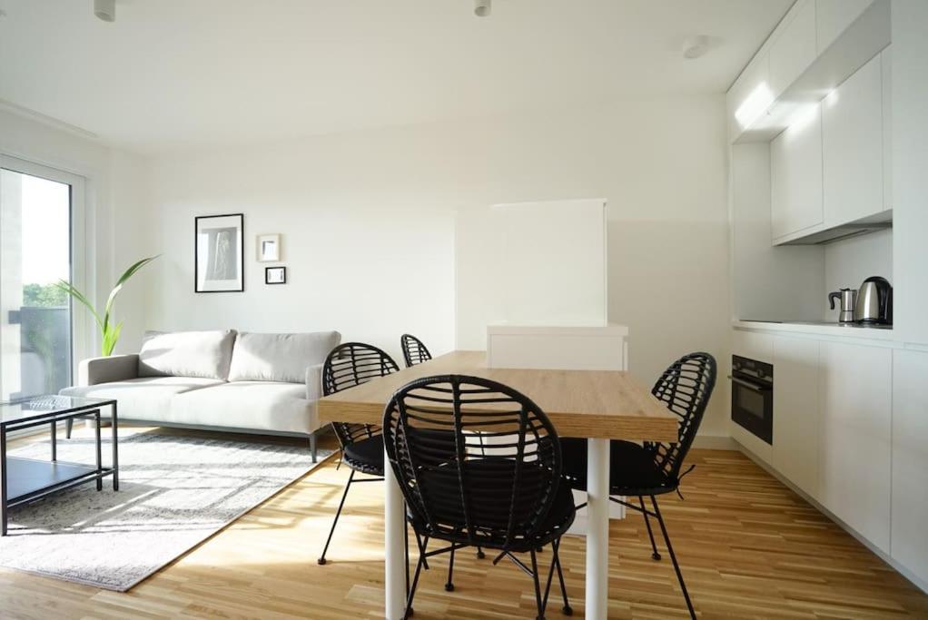 Apartment With Terrace Near Metro Station And Spa Wien Exterior foto