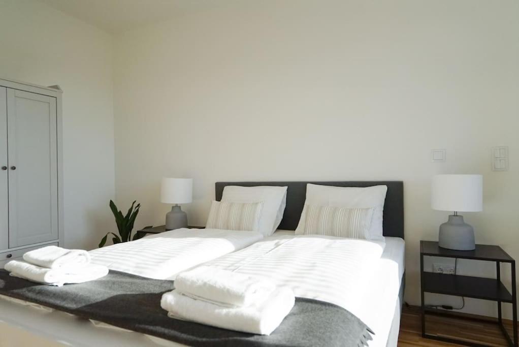 Apartment With Terrace Near Metro Station And Spa Wien Exterior foto